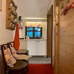 아파트 Flow In